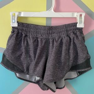 Lululemon Hotty Hot 2.5" Heather Lux Multi Black